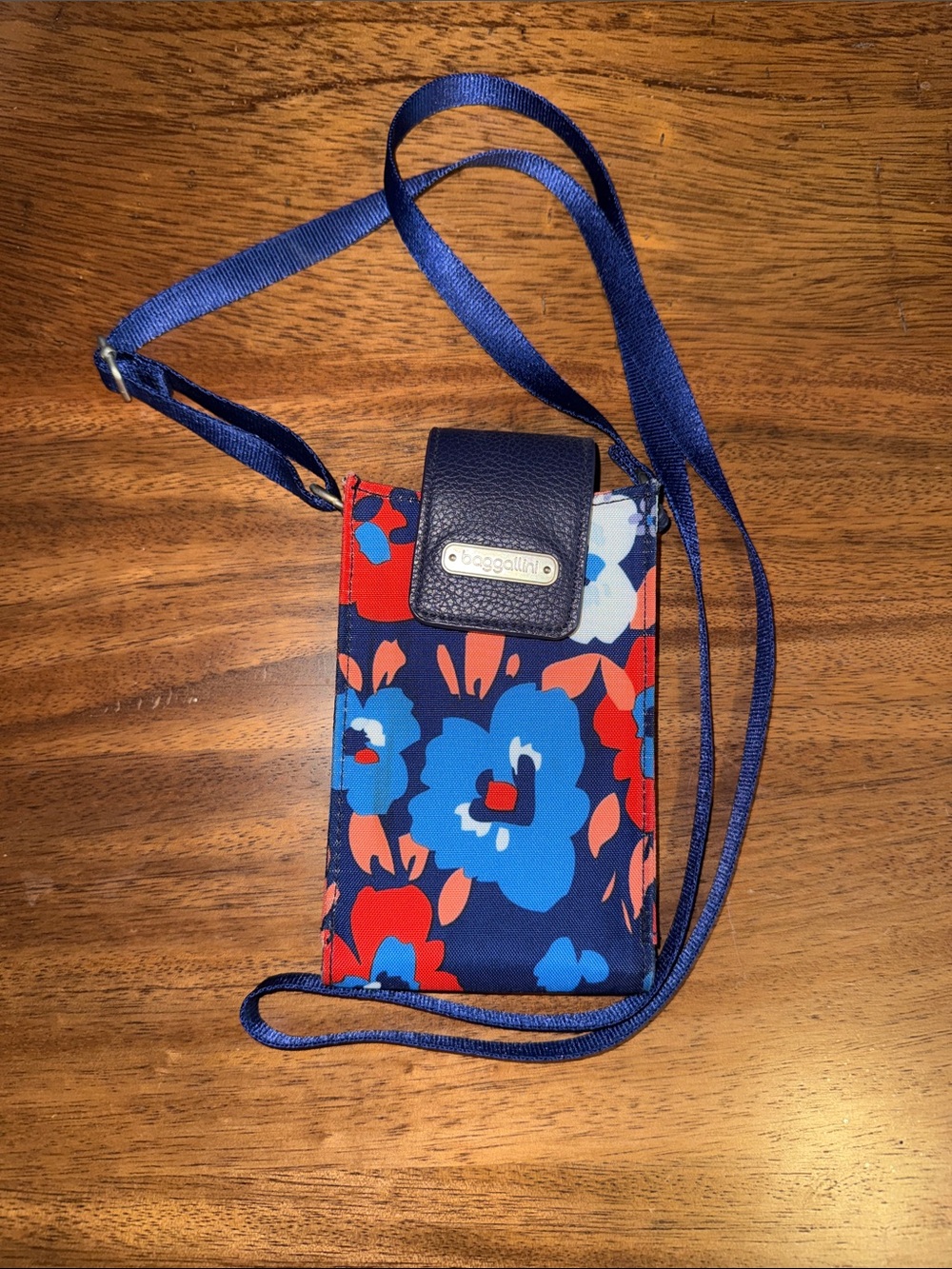 Baggallini Navy Floral Crossbody Phone Pouch with Blue and Red Flowers